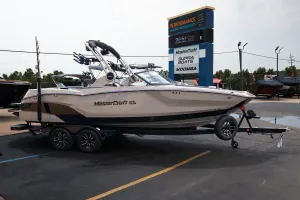 2027-mastercraft-nxt23-142940-image8.webp
