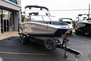 2027-mastercraft-nxt23-142940-image9.webp