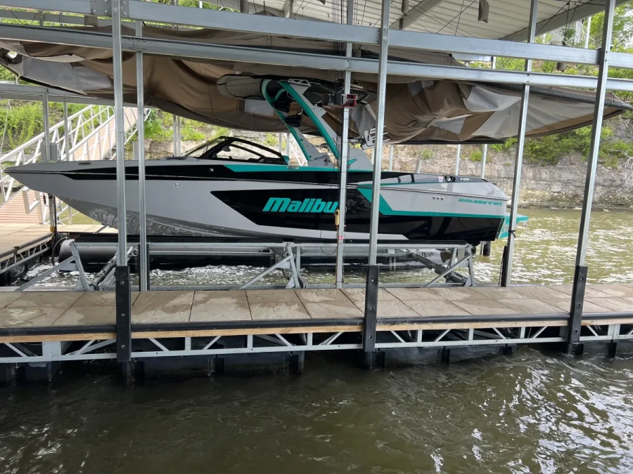 2022-malibu-wakesetter-24-mxz-142943-image2.webp