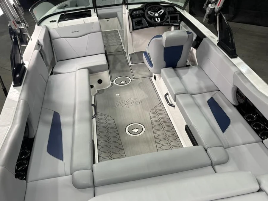 2023-mastercraft-nxt24-142946-image6