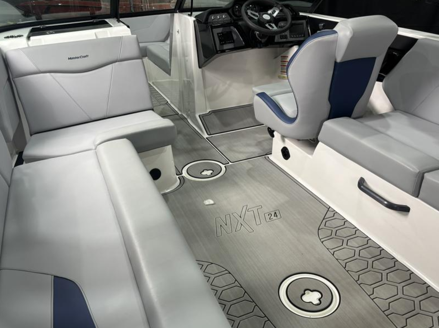 2023 MASTERCRAFT NXT24