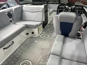 2023-mastercraft-nxt24-142946-image9