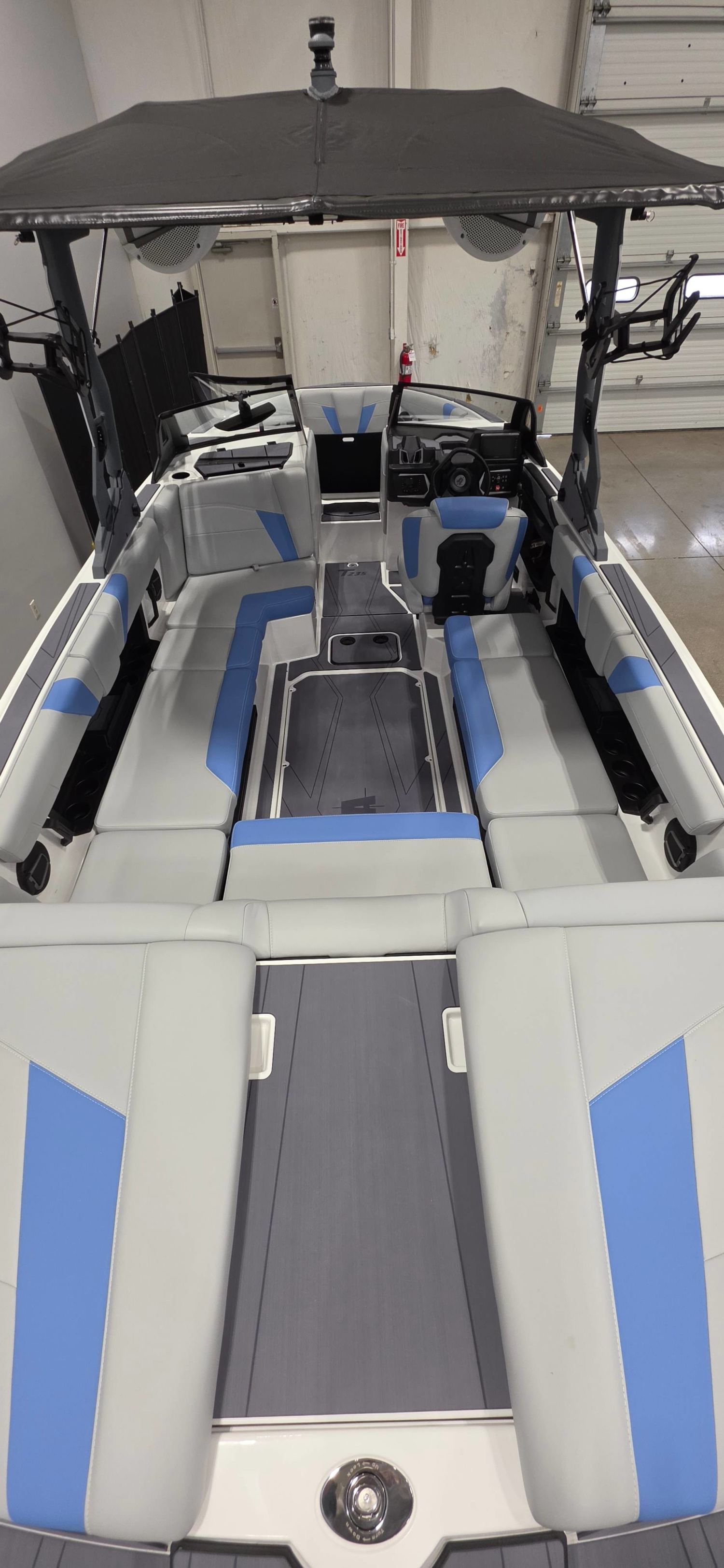 2027 Axis T235