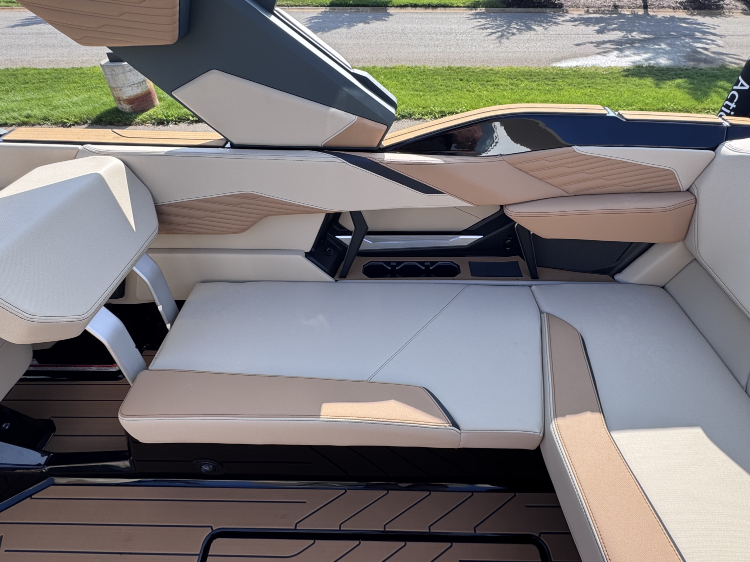 2027 MasterCraft X24