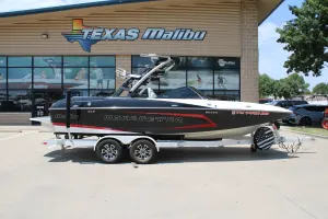2016 Malibu 22 MXZ Icon
