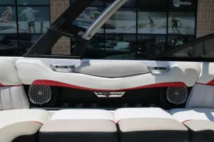 2016 Malibu 22 MXZ Icon