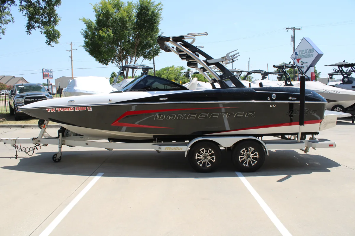 2016 Malibu 22 MXZ