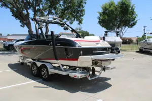 2016 Malibu 22 MXZ Icon
