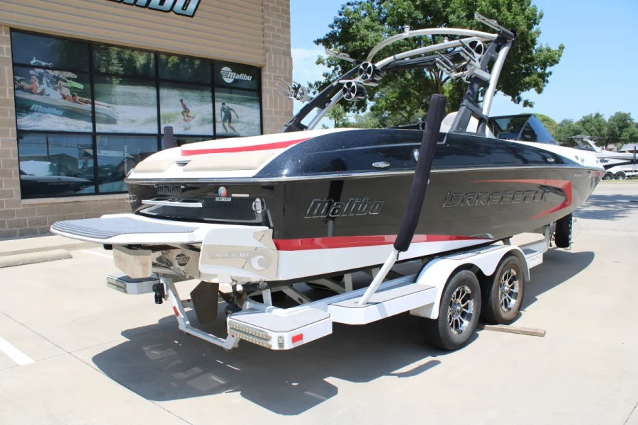 2016-malibu-wakesetter-22-mxz-142989-image6.webp