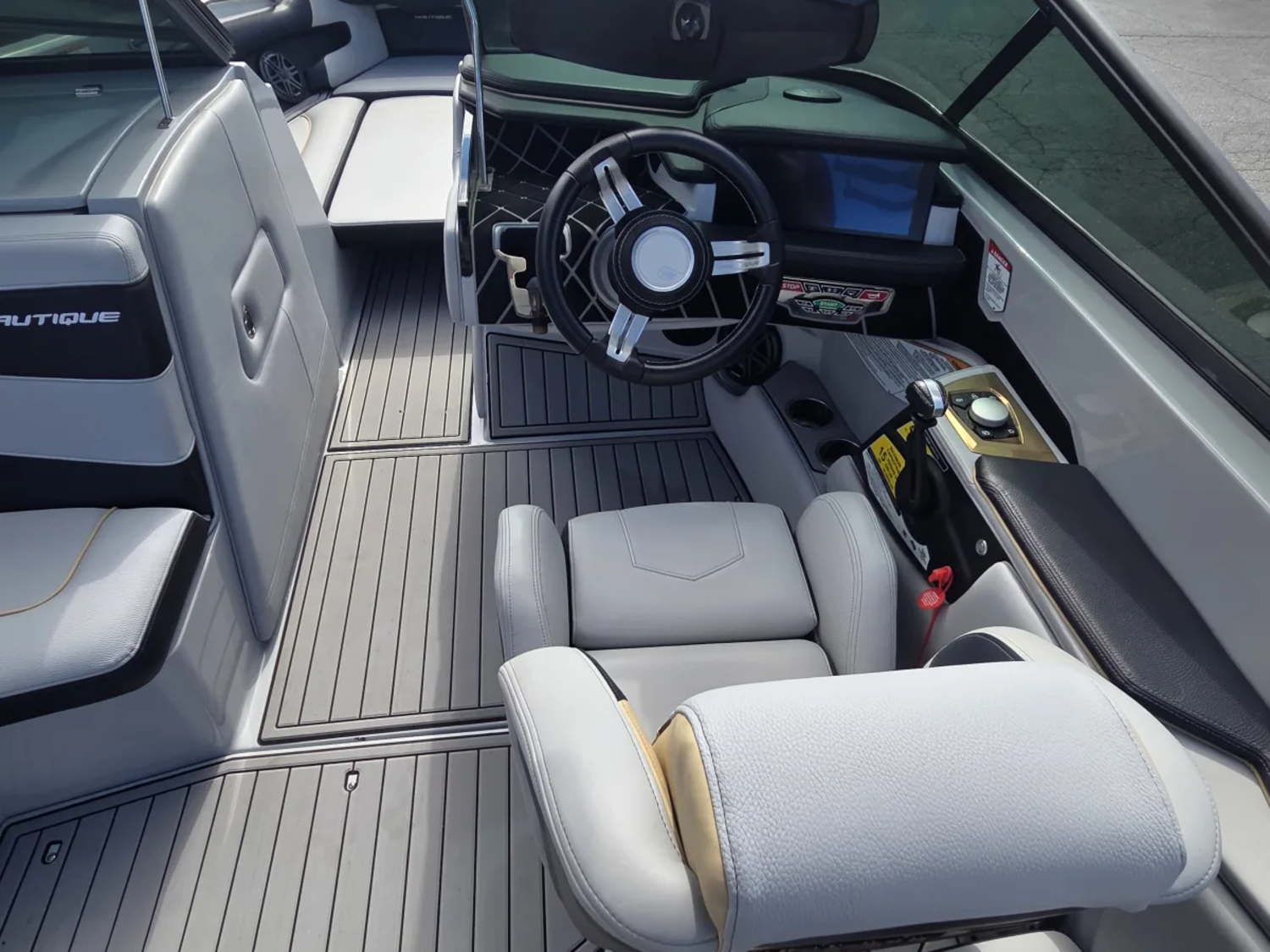 2021 Super Air Nautique 230