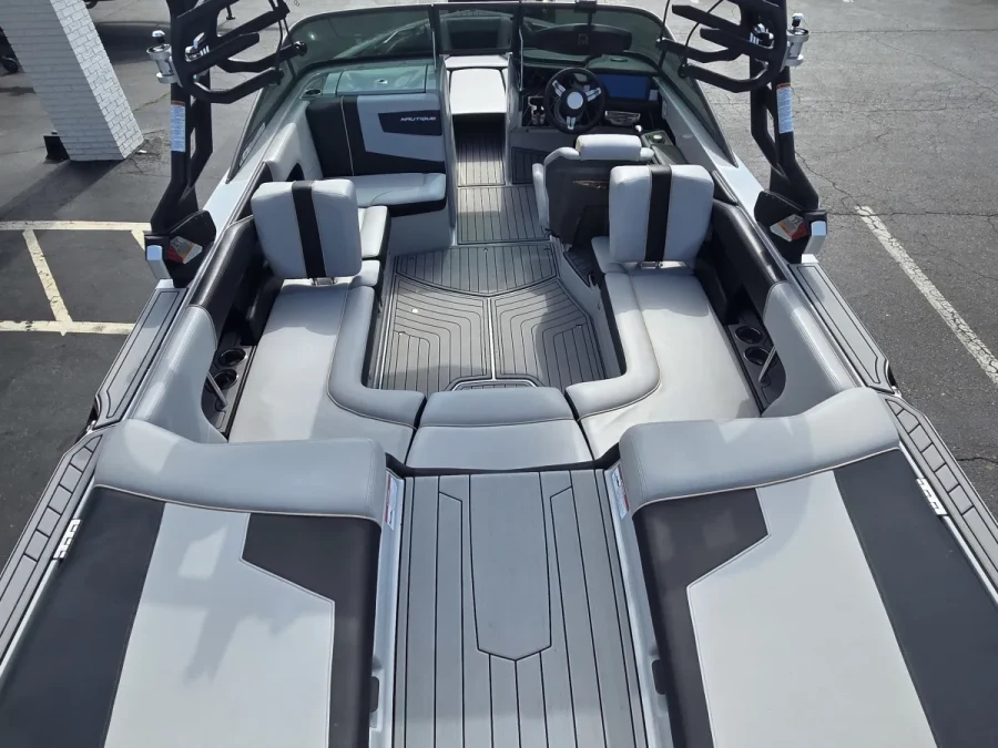 2021-nautique-super-air-nautique-230-142992-image7.webp