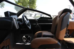 2020 Malibu 23 MXZ Icon