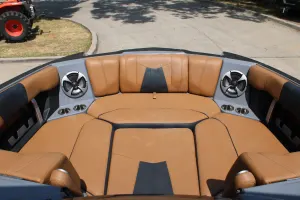 2020 Malibu 23 MXZ Icon