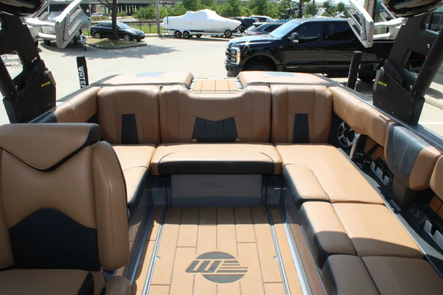 2020-malibu--wakesetter-23-mxz-142993-image15.webp
