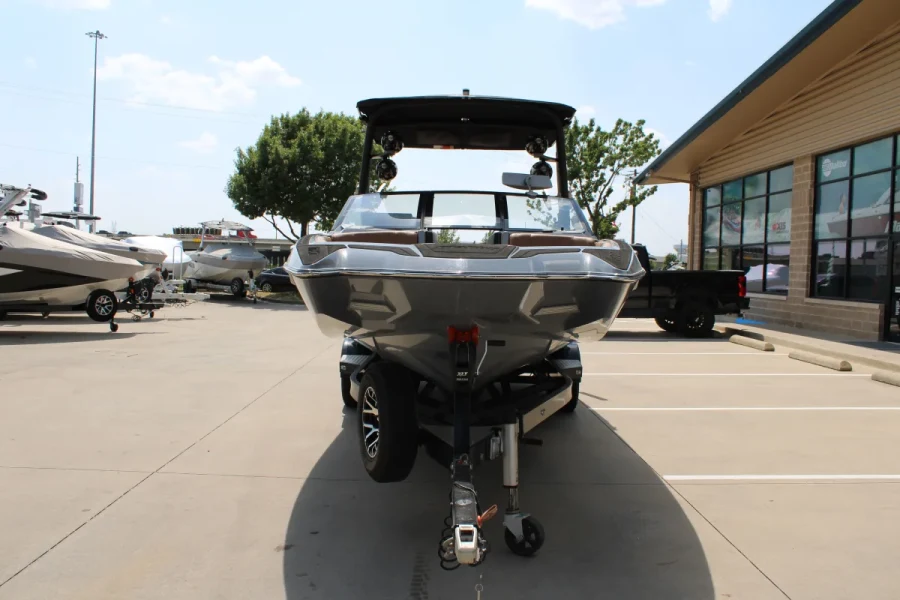 2020-malibu--wakesetter-23-mxz-142993-image2.webp
