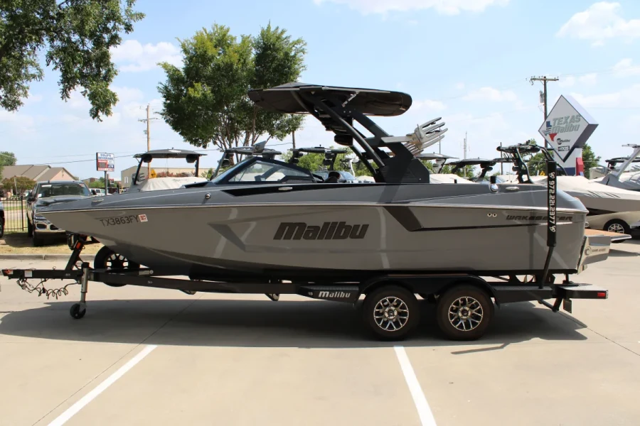2020-malibu--wakesetter-23-mxz-142993-image4.webp