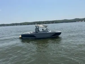 2023-nautique-s25-142994-image1.webp