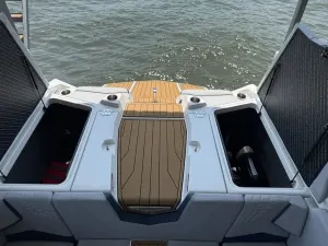 2023-nautique-s25-142994-image12.webp