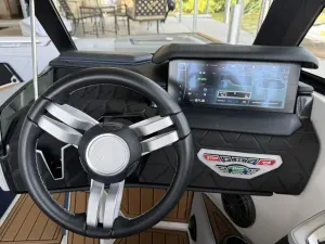 2023-nautique-s25-142994-image15.webp