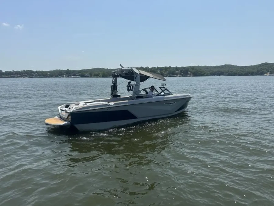 2023-nautique-s25-142994-image5.webp
