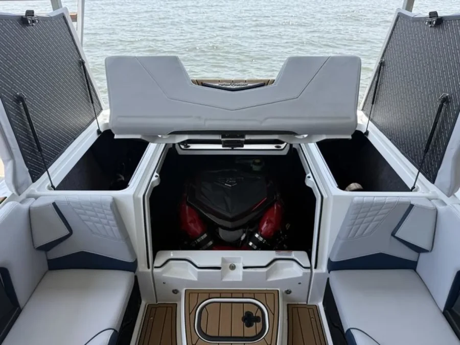 2023-nautique-s25-142994-image8.webp