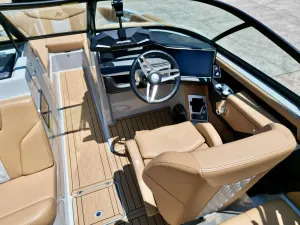 2026-mastercraft-xt24-142996-image13.webp