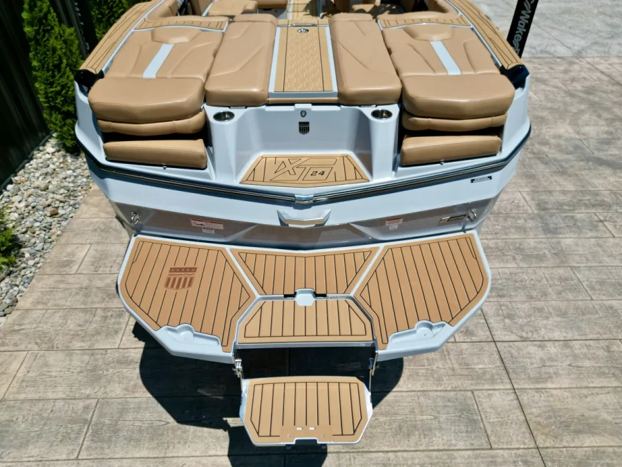 2026-mastercraft-xt24-142996-image14.webp