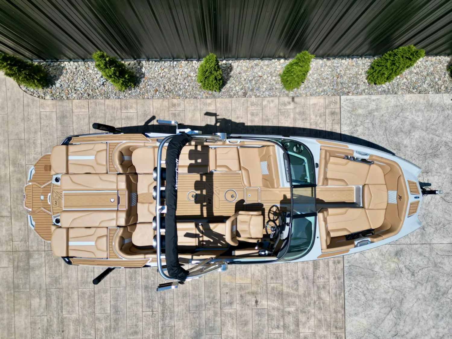 2026 Mastercraft XT24
