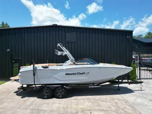 2026-mastercraft-xt24-142996-image9.webp
