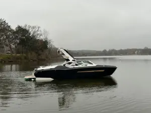 2026-mastercraft-x24-142997-image1.webp