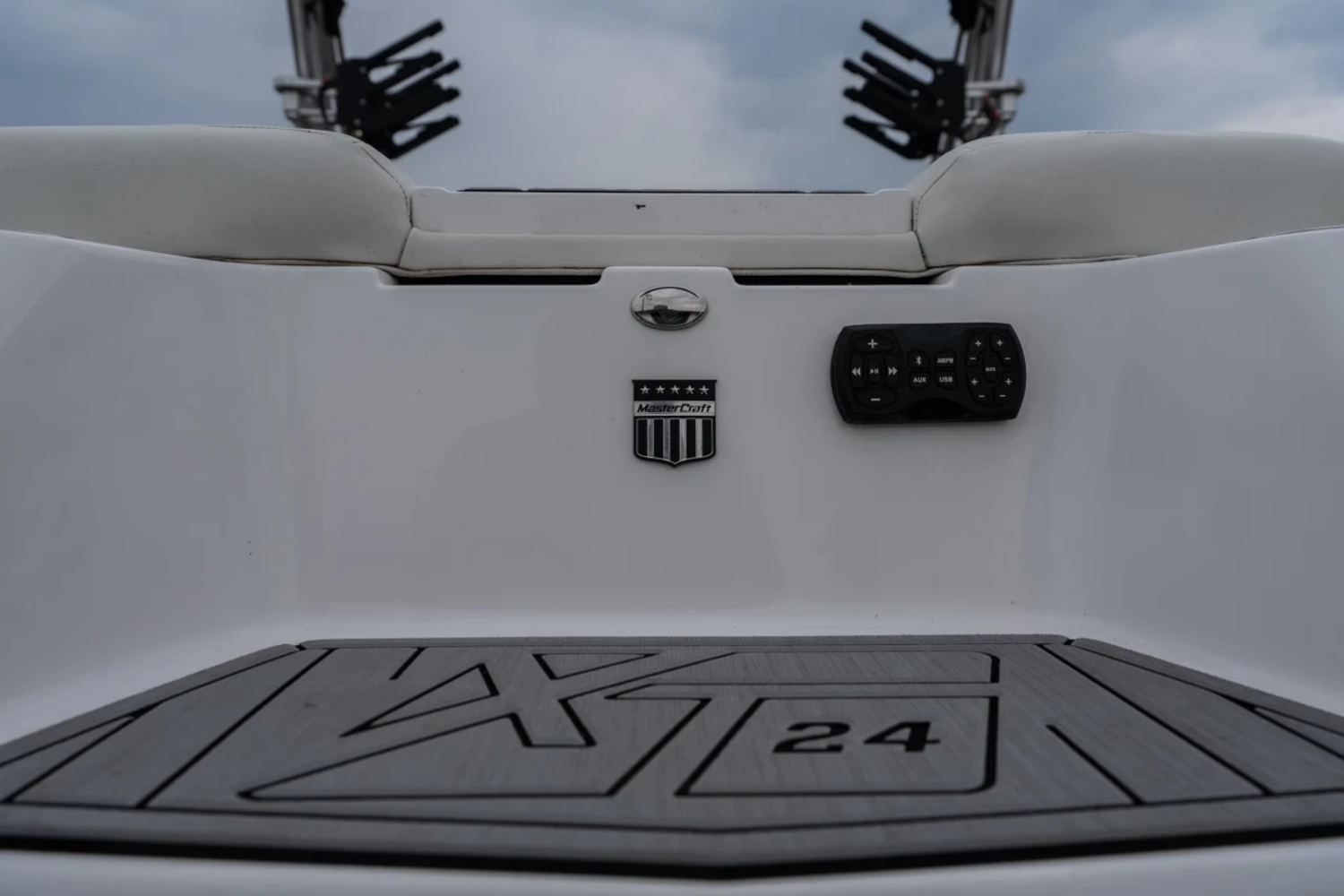 2023 MasterCraft XT24