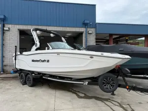 2026-mastercraft-xt24-143004-image0.webp