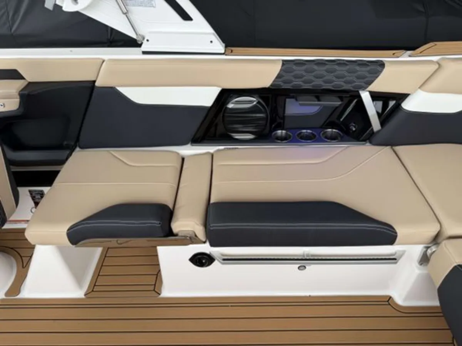 2026 MasterCraft XT24