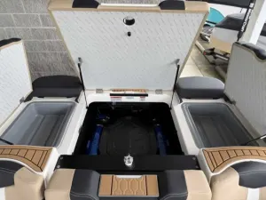 2026-mastercraft-xt24-143004-image18.webp