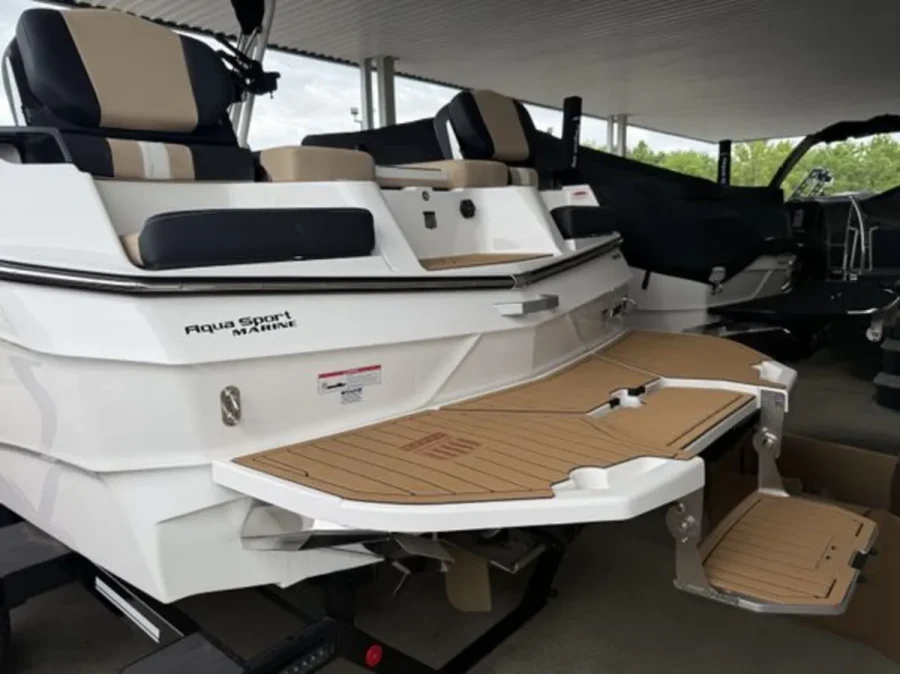 2026-mastercraft-xt24-143004-image19.webp