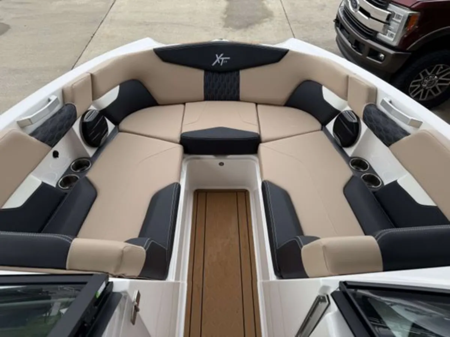 2026 MasterCraft XT24