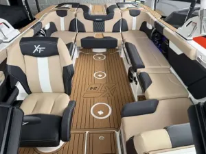 2026-mastercraft-xt24-143004-image5.webp