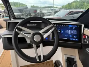 2026-mastercraft-xt24-143004-image8.webp