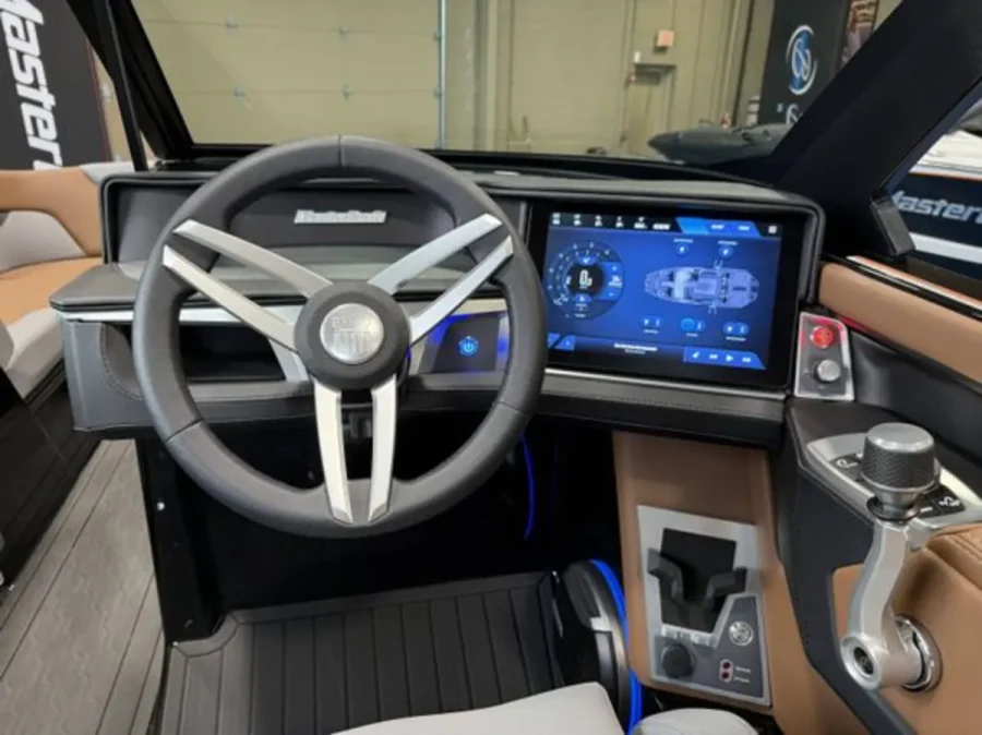 2026-mastercraft-xt24-143008-image4.webp