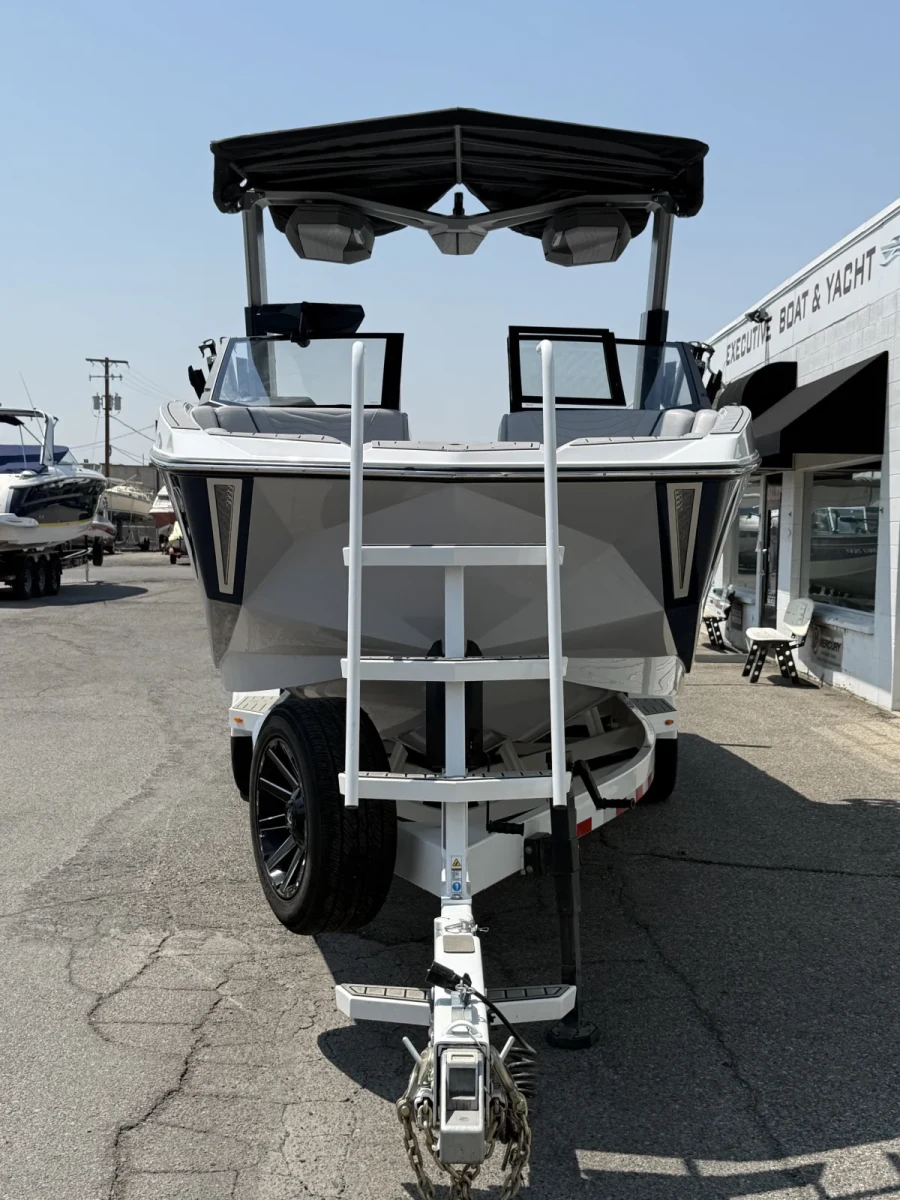 2025-nautique-g25-143010-image0.webp