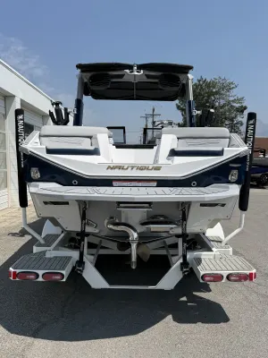 2025-nautique-g25-143010-image6.webp