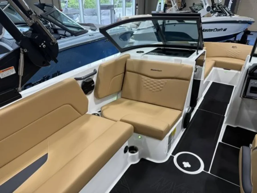 2026-mastercraft-nxt23-143012-image6.webp