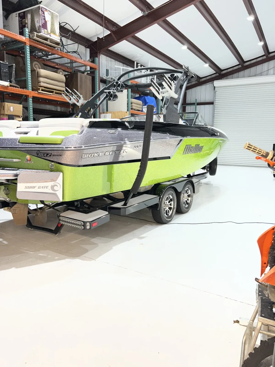 2017-malibu-wakesetter-24-mxz-143028-image7.webp