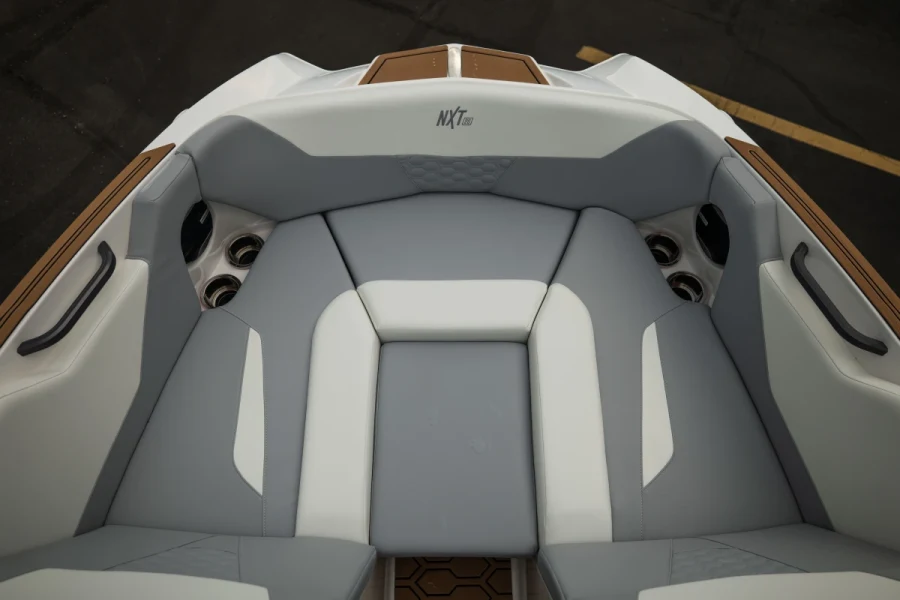 2027-mastercraft-nxt20-143035-image17.webp