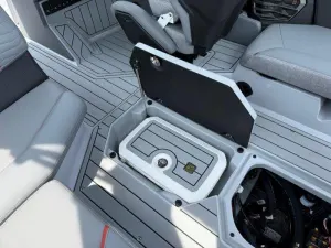 2027-nautique-g23-143044-image14