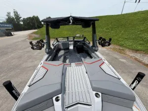 2027-nautique-g23-143044-image15