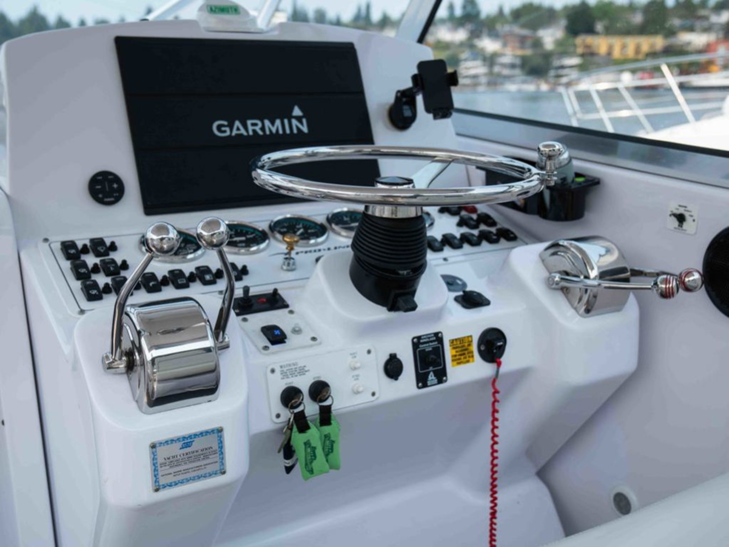 2005 Proline 33 EXPRESS