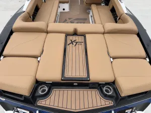 2021-mastercraft-xt23-143057-image6