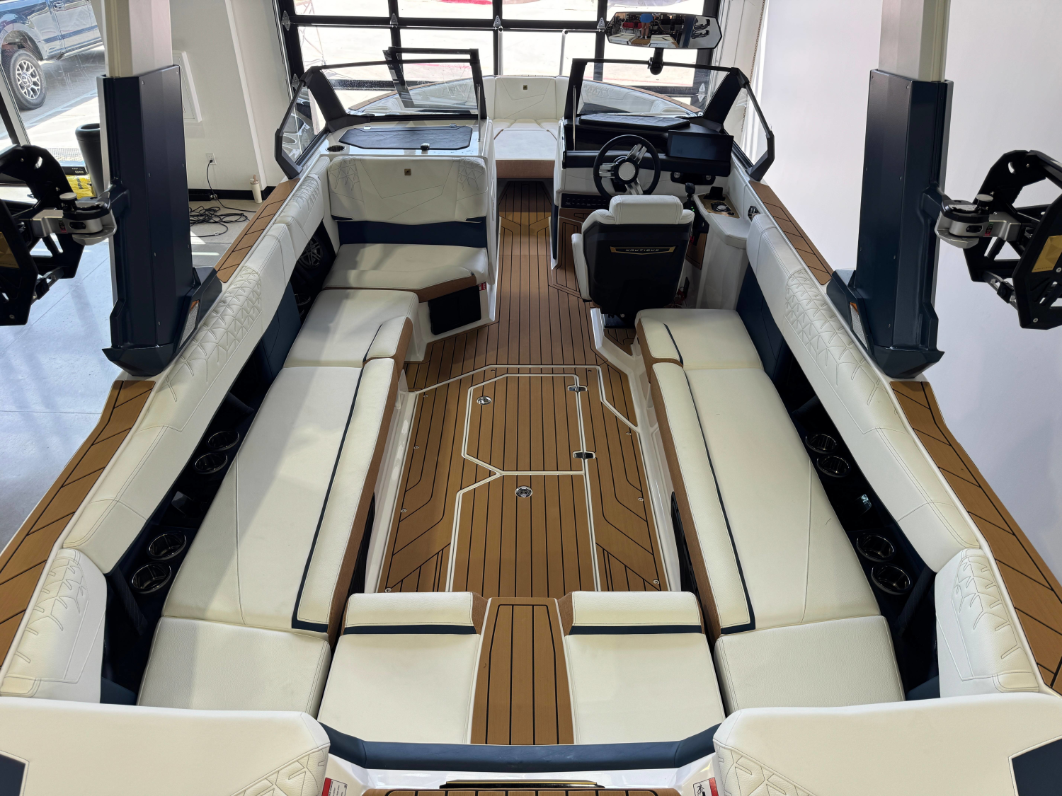 2027 Nautique Super Air Nautique S25