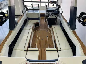 2027-nautique-s25-143061-image13
